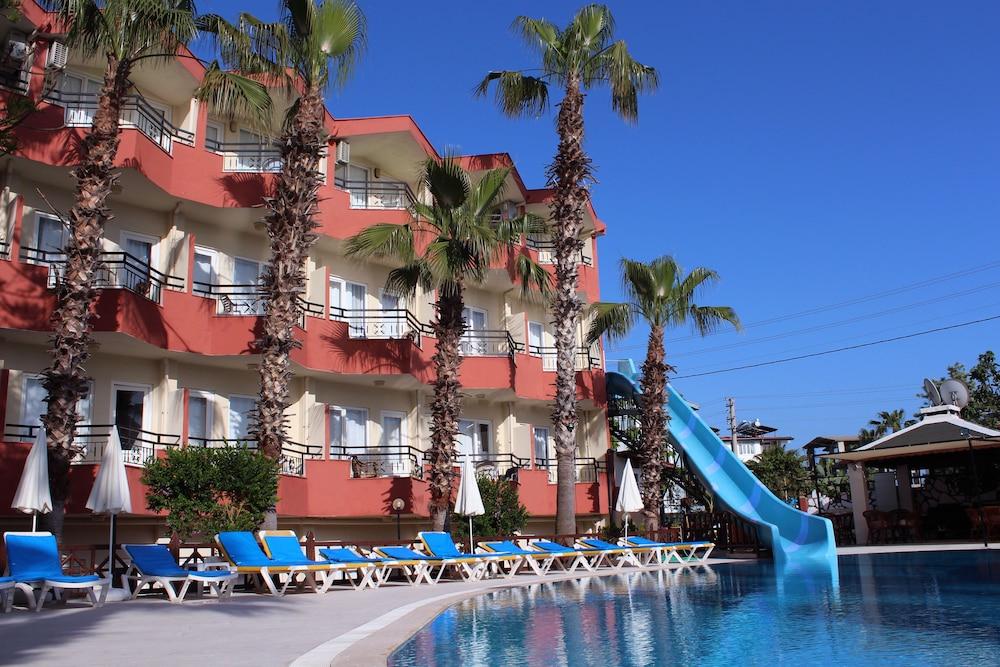 SEMORIS HOTEL — SIDE