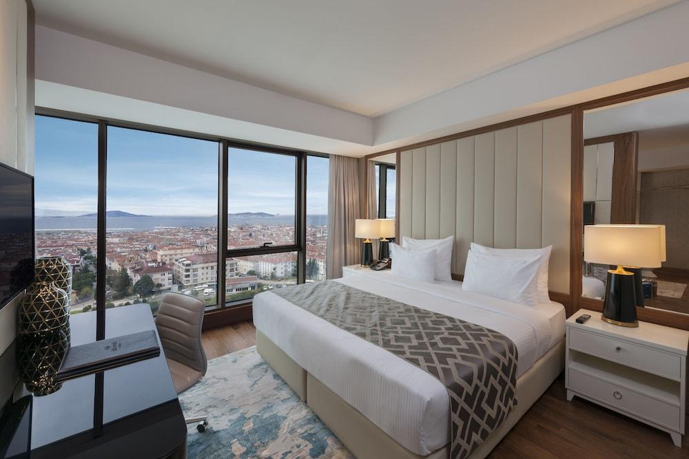 ELITE WORLD GRAND ISTANBUL KUCUKYALI — ISTANBUL