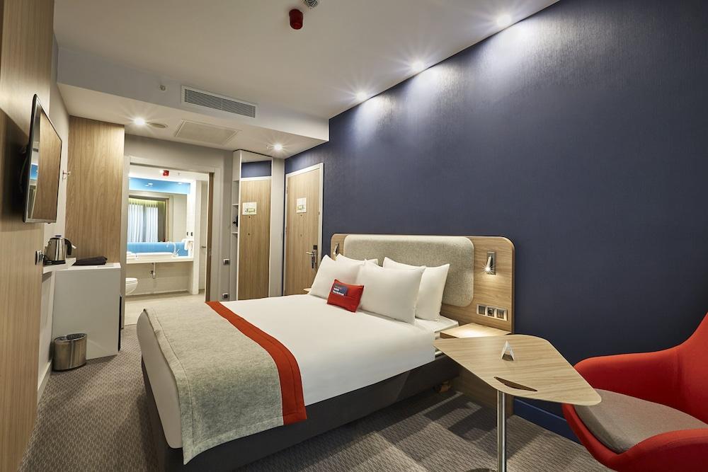 HOLIDAY INN EXPRESS ISTANBUL - ATAKOY METRO — ISTANBUL — фотография отеля №13
