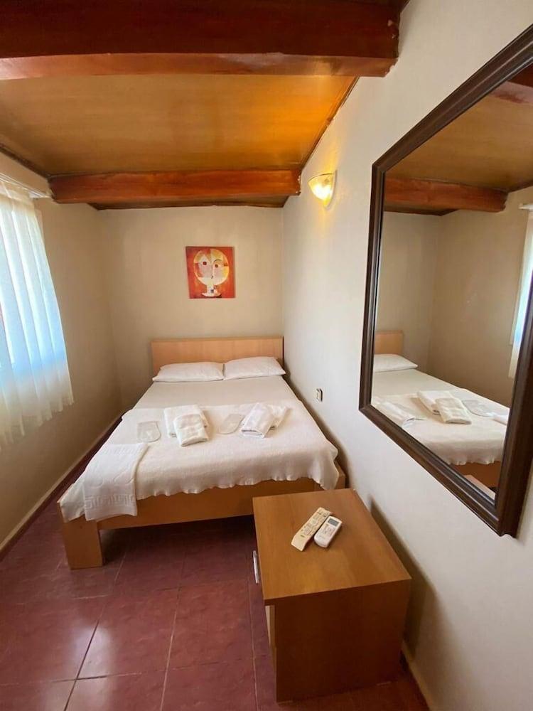 OTEL NESE — CESME — фотография отеля №3