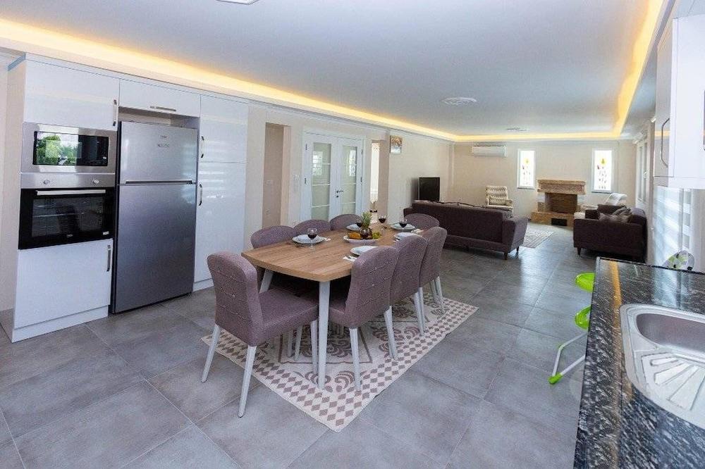 REMARKABLE 6-BED VILLA ZAMBAK DALYAN — DALYAN — fotografie hotel nr. 16