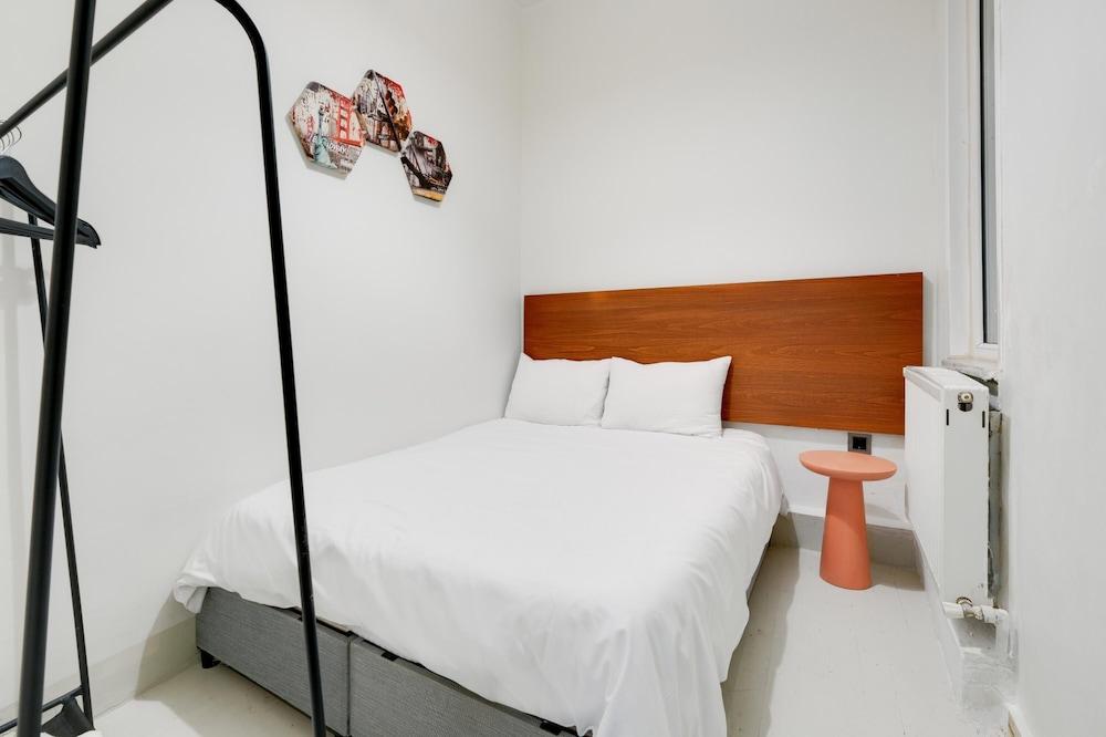COZY FLAT WITH BALCONY 5 MIN TO GALATA TOWER — ISTANBUL — fotografie hotel nr. 9
