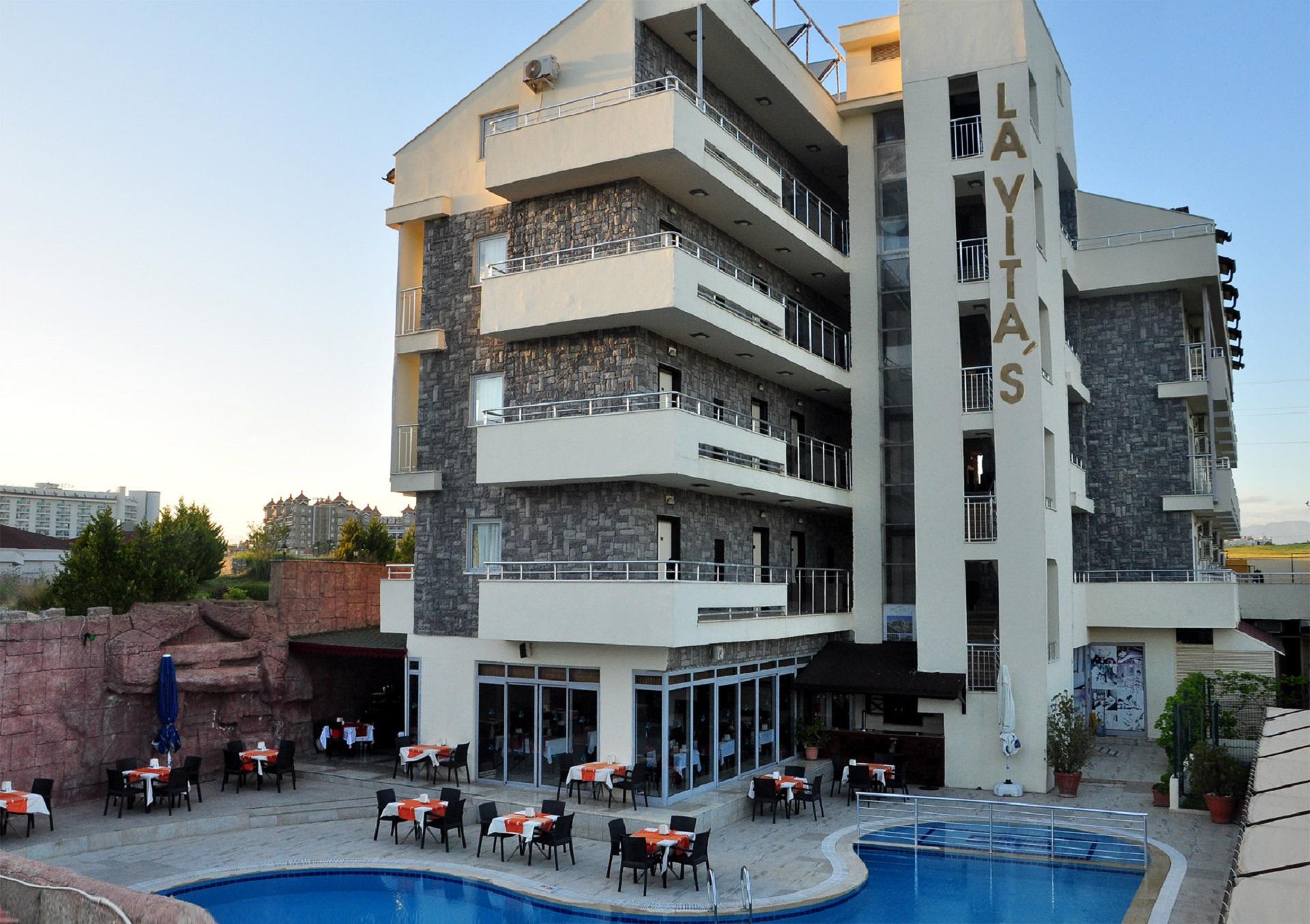 LAVITAS HOTEL — SIDE — fotografie hotel nr. 2