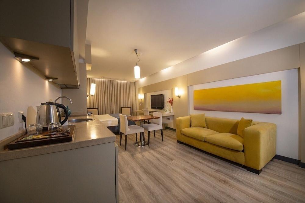 MY HOTEL — IZMIR — фотография отеля №15