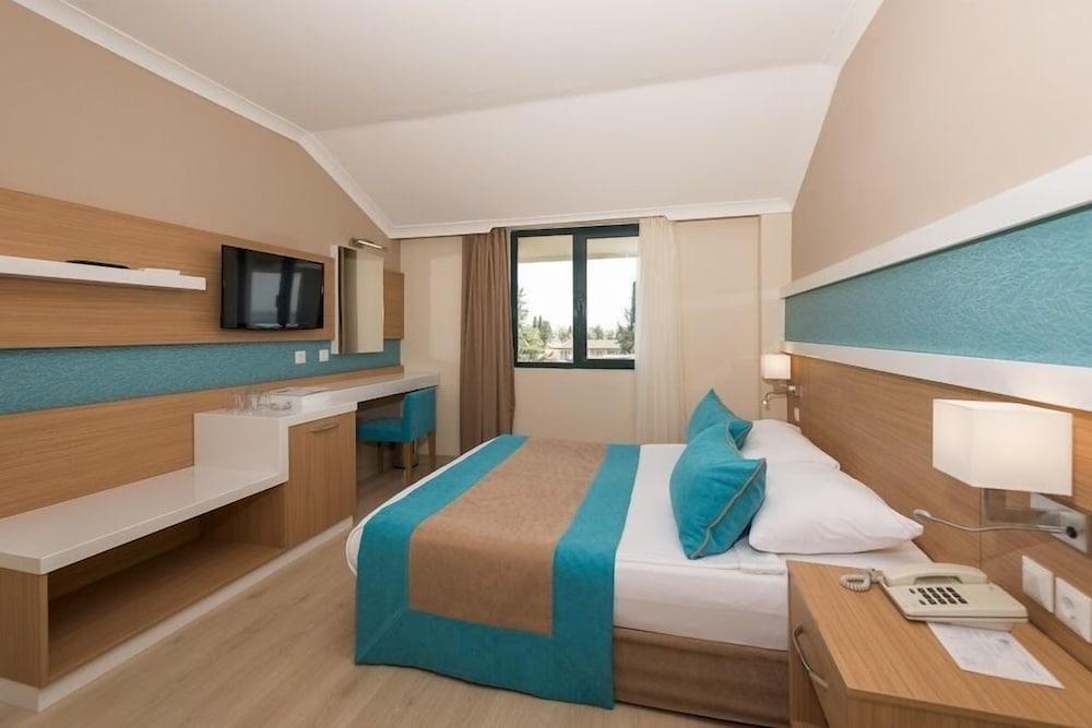 SANDY BEACH HOTEL — SIDE — fotografie hotel nr. 2
