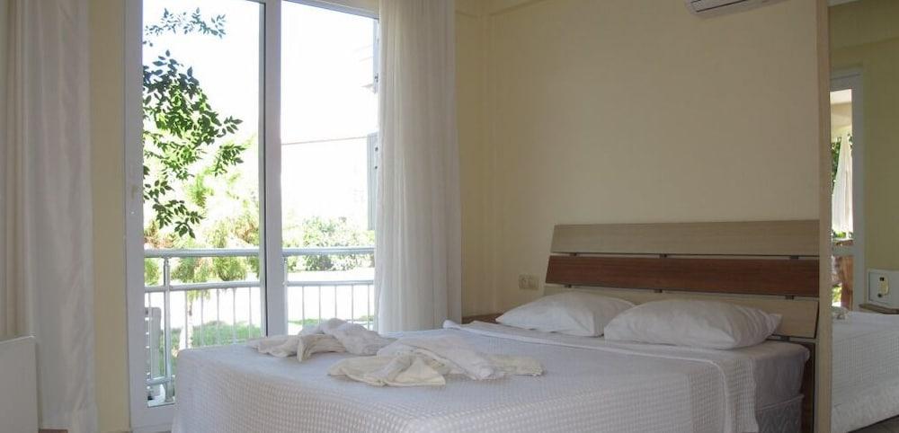 VILLA NP09 BY JOYLETTINGS — FETHIYE — fotografie hotel nr. 4