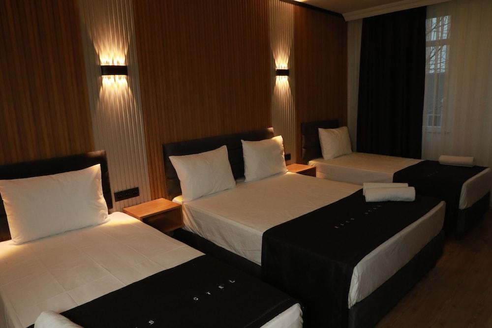 RAYS HOTEL — ISTANBUL