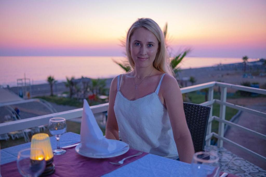 ELYSIUM ELITE HOTEL & SPA — SIDE — fotografie hotel nr. 9