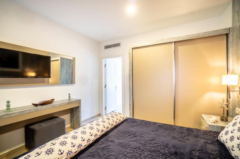 SEAFRONT FLAT WITH EXCELLENT SEA VIEW IN BODRUM — BODRUM — фотография отеля №15