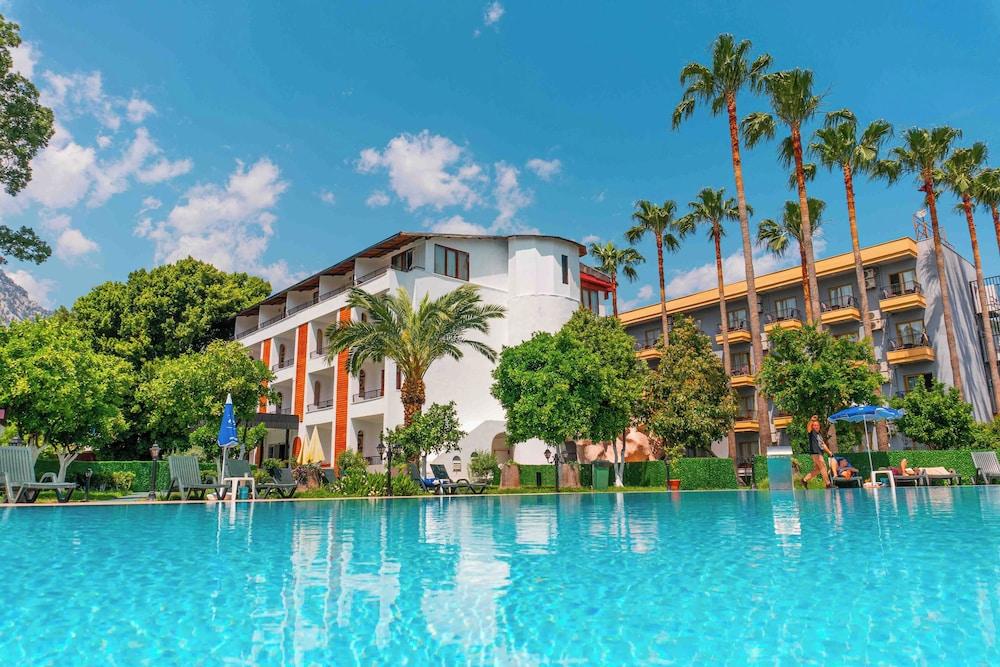 BELPOINT BEACH HOTEL — KEMER