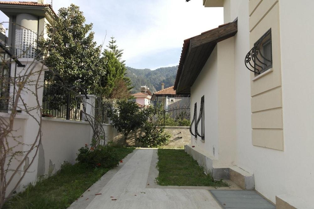 VILLA WITH PRIVATE POOL IN ICMELER — MARMARIS — фотография отеля №21