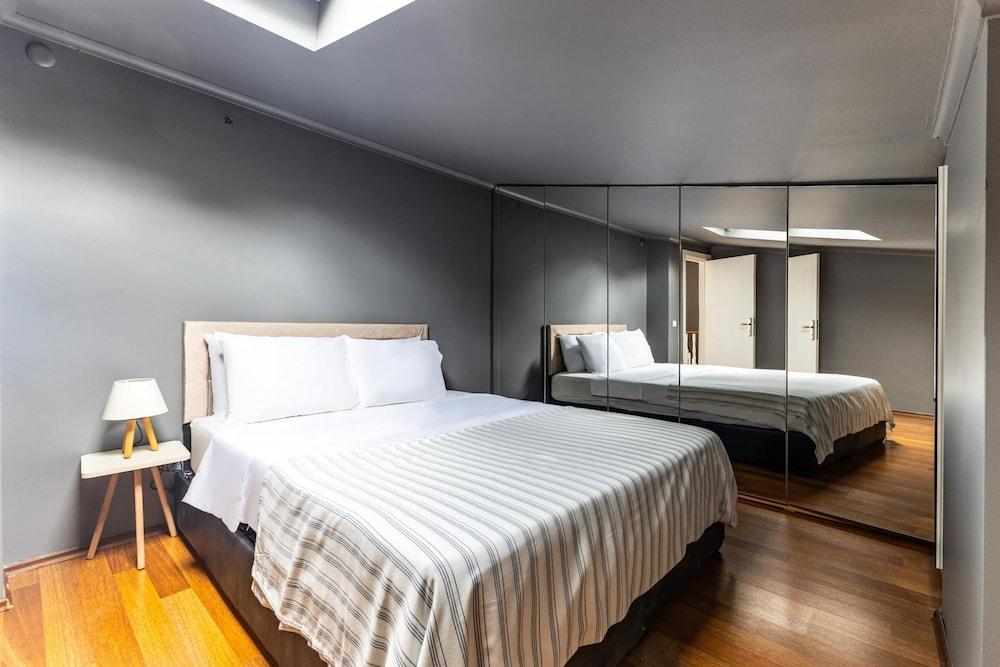 DUPLEX FLAT W PANORAMIC BOSPHORUS VIEW AND TERRACE — ISTANBUL — fotografie hotel nr. 5