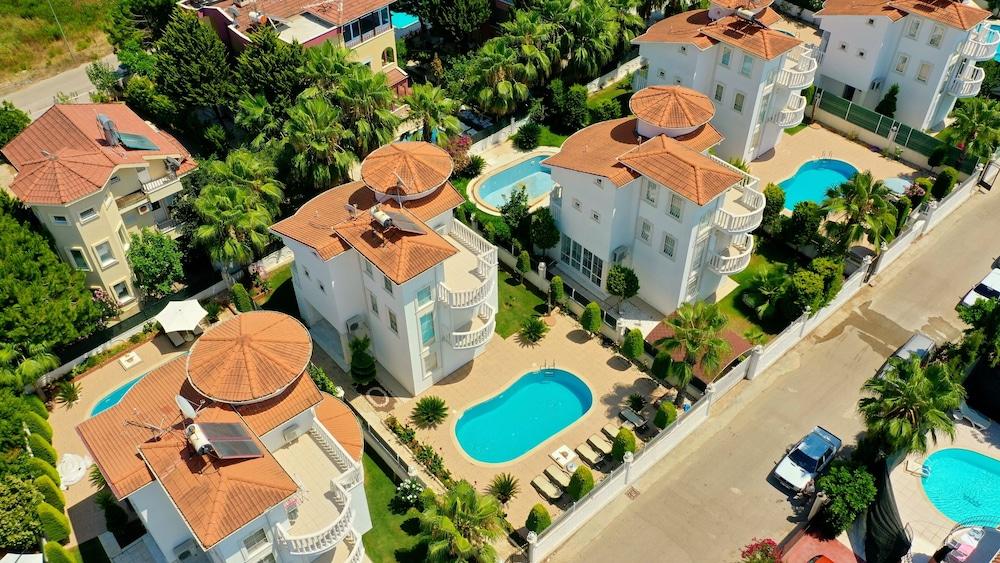 VIILA HELIOS — BELEK