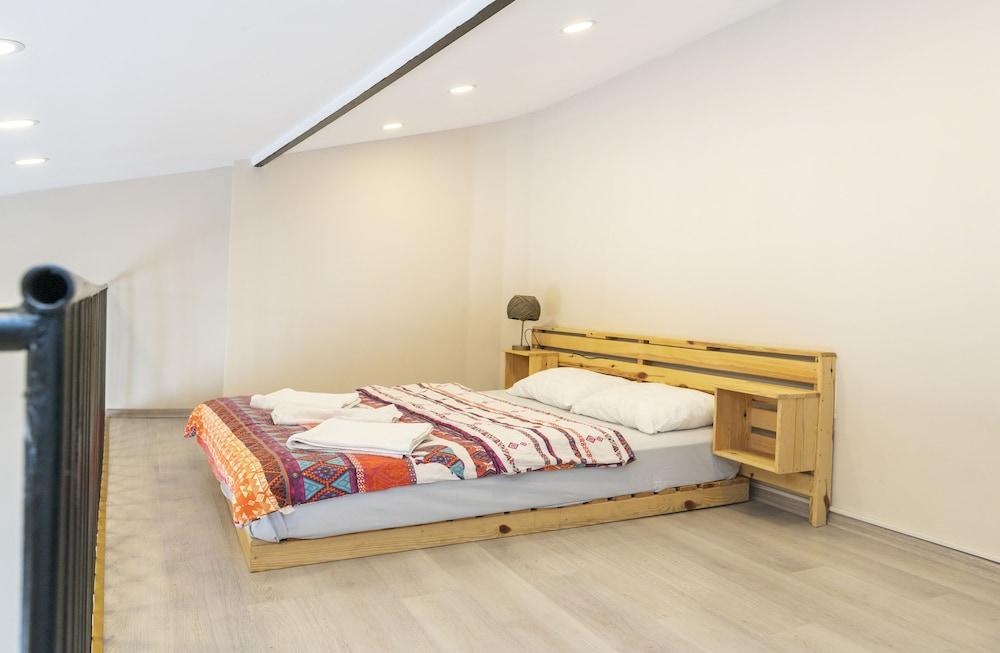 RELAXING LOFT APART AT TAKSIM — ISTANBUL — фотография отеля №3