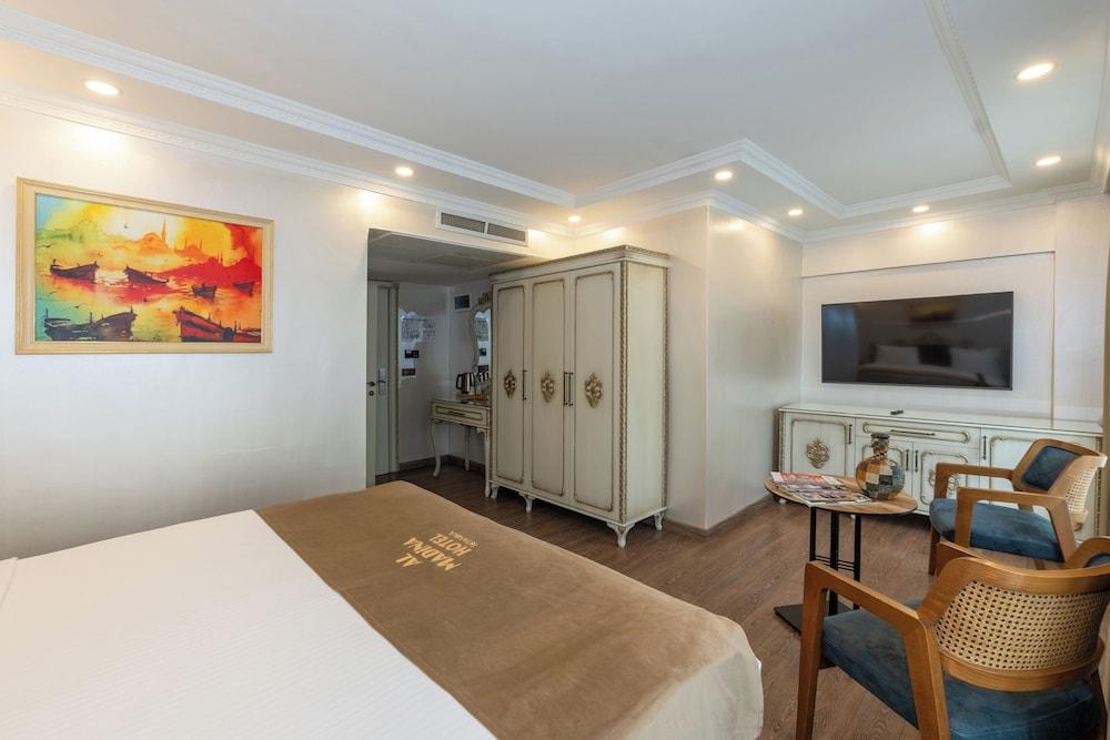 CZN BURAK HOTEL — ISTANBUL