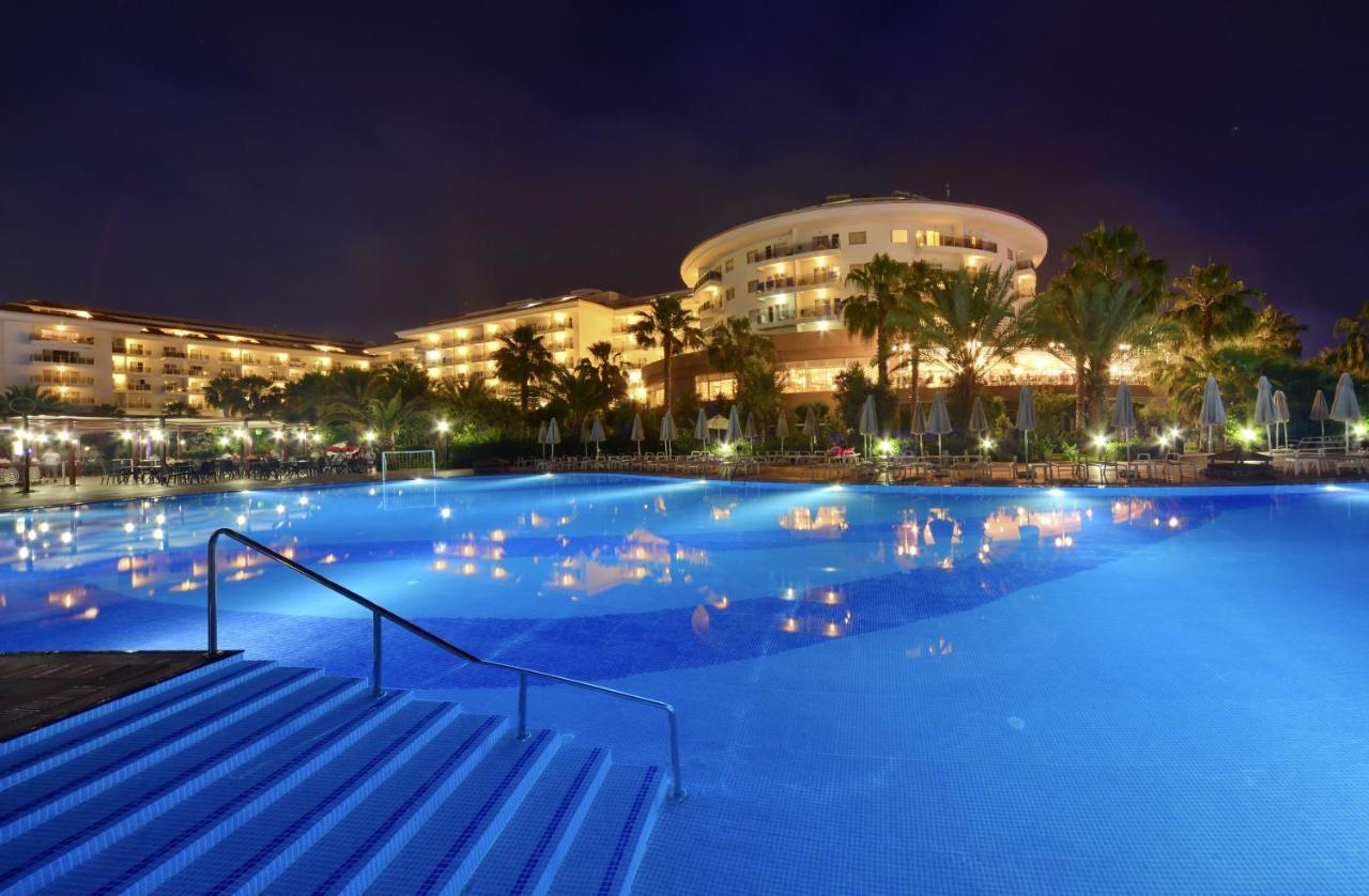 SEADEN SEA WORLD RESORT & SPA — SIDE