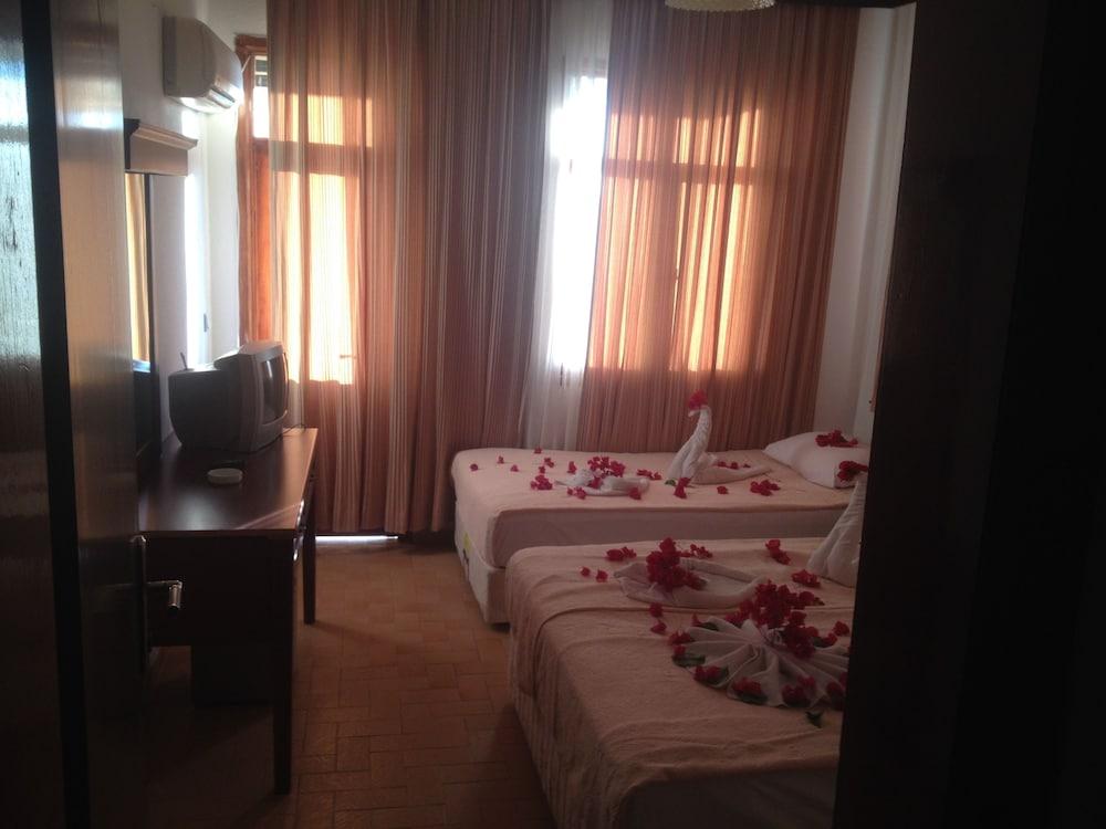ELPASO HOTEL — SIDE — фотография отеля №4