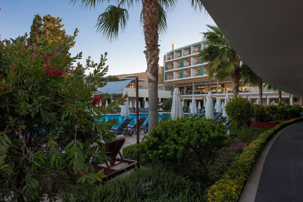 TUI BLUE BARUT ANDIZ (ADULTS ONLY) — SIDE — фотография отеля №33