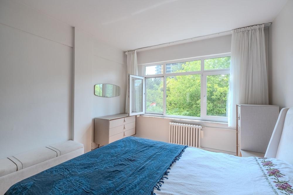 FLAT WITH BALCONY 4 MIN TO AKMERKEZ MALL IN ETILER — ISTANBUL — fotografie hotel nr. 11