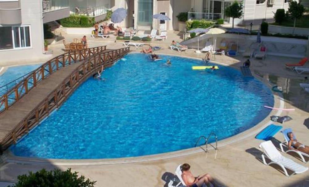 SPACIOUS 2 BED 2 BATH HOME IN ONE OF SIDES MOST POPULAR COMMUNITIES — SIDE — фотография отеля №20