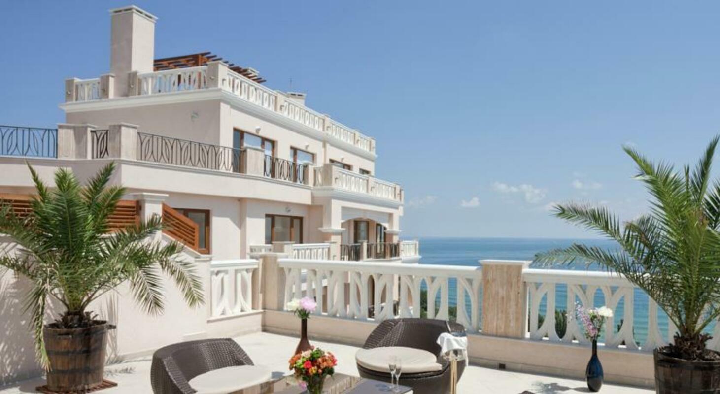CABACUM BEACH RESIDENCE — GOLDEN SANDS