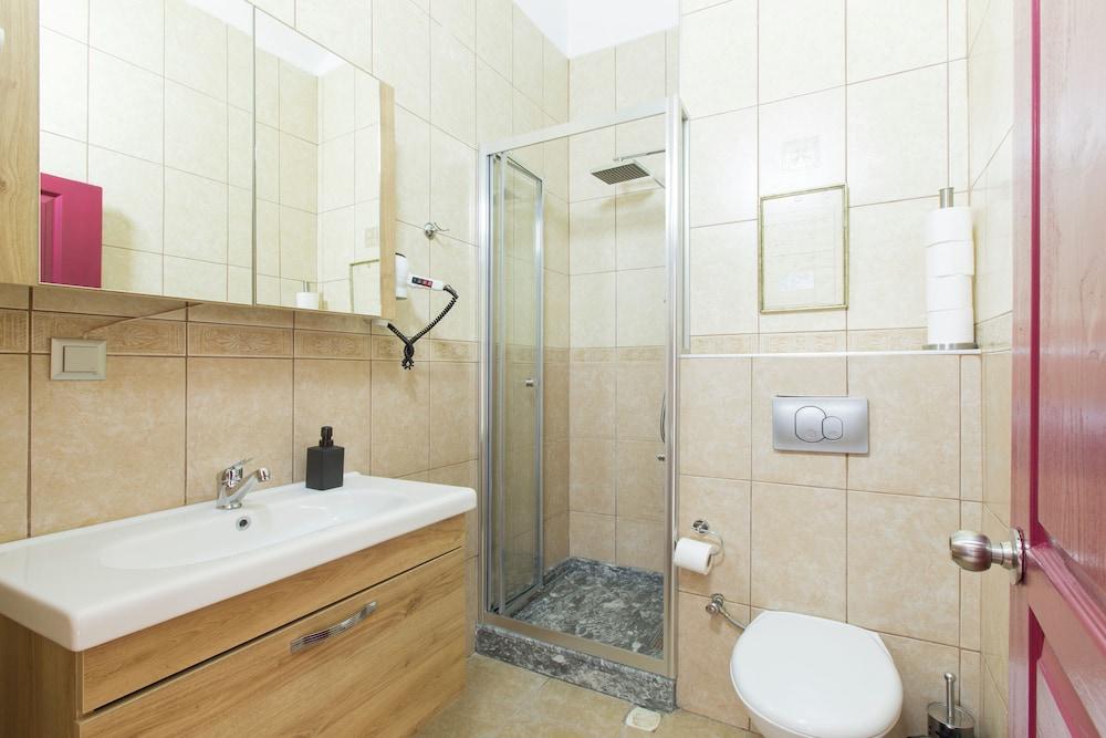 ISTANBUL APARTMENTS ISTIKLAL — ISTANBUL — фотография отеля №32