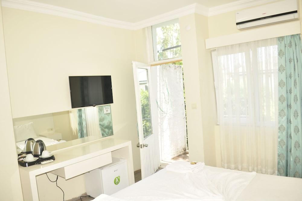 KEMER PARK HOTEL — KEMER