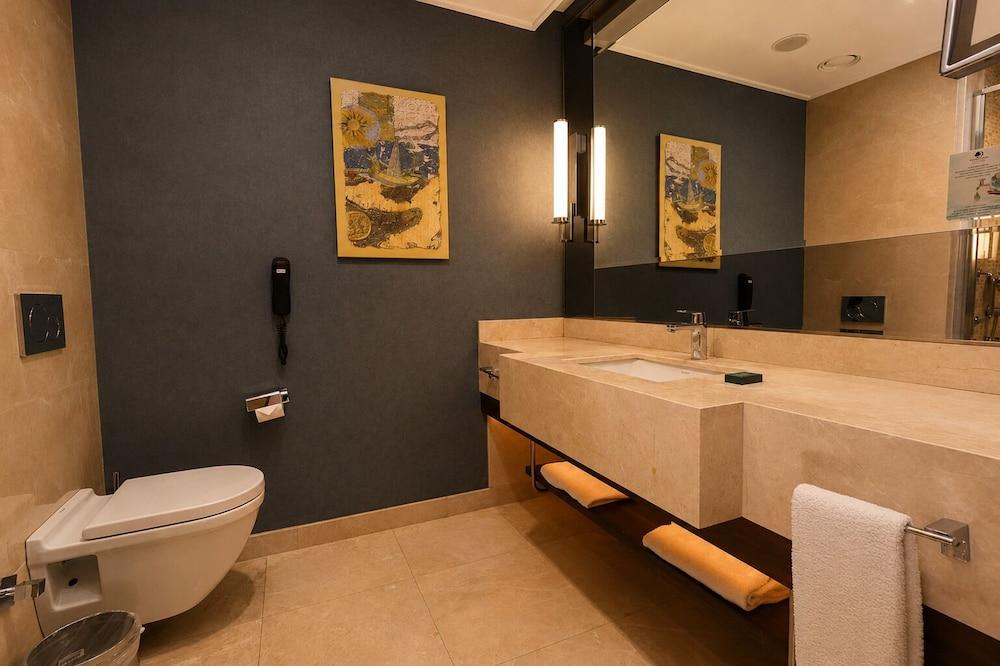 DOUBLETREE BY HILTON ISTANBUL TOPKAPI — ISTANBUL — фотография отеля №24