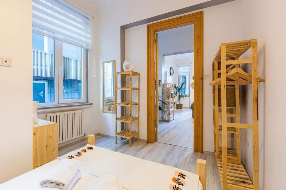 EXCEPTIONAL FLAT NEAR METRO AND GALATA — ISTANBUL — фотография отеля №15