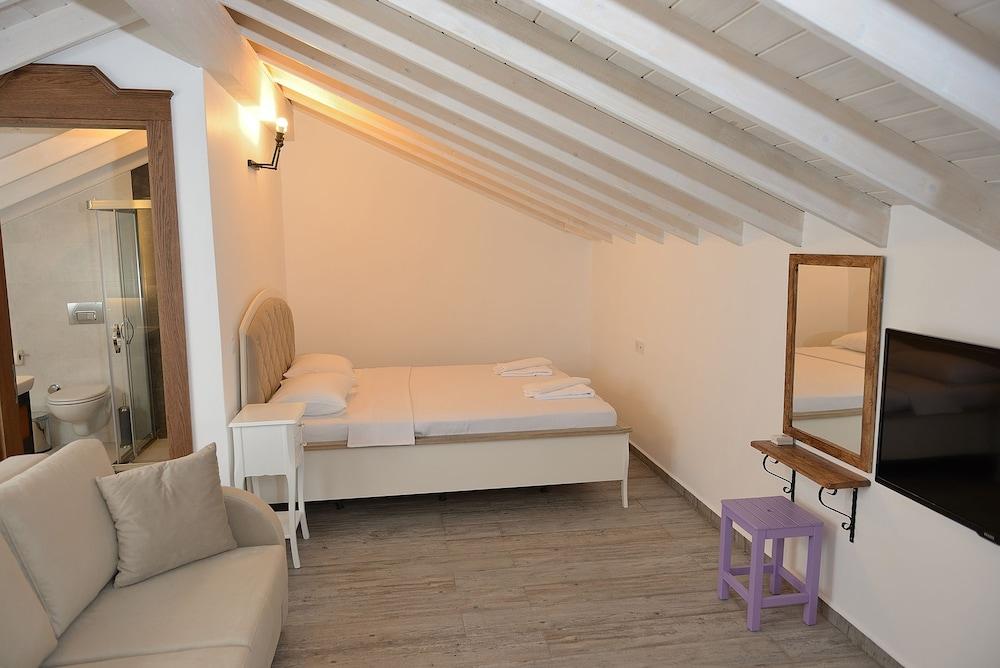 BROTHERS CESME BOUTIQUE HOTEL — CESME — fotografie hotel nr. 3