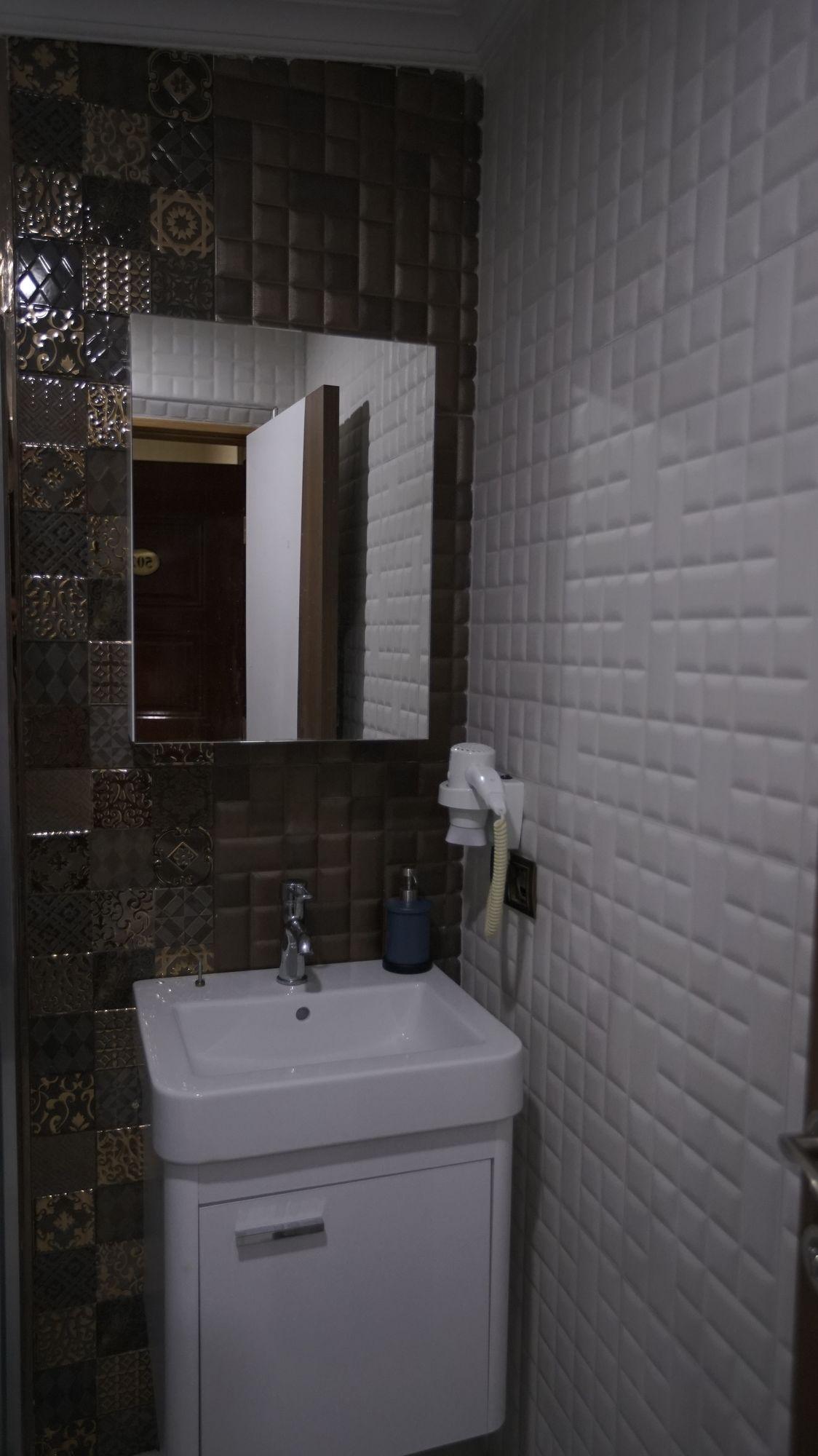 FLORYA HOUSE HOTEL — ISTANBUL