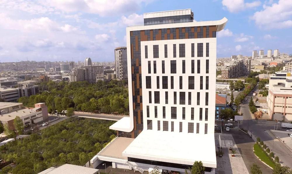GRAND HARILTON HOTEL — ISTANBUL