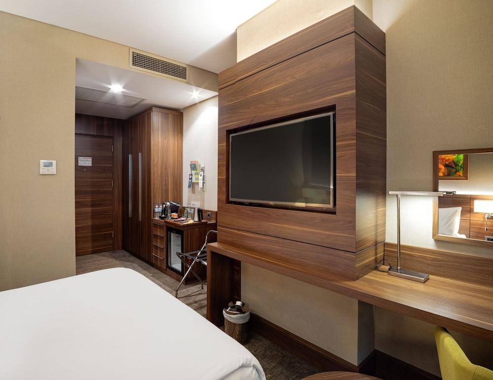 HOLIDAY INN ISTANBUL KADIKOY — ISTANBUL — fotografie hotel nr. 2