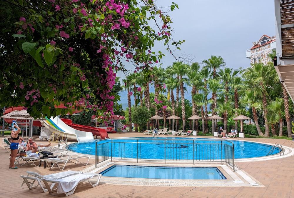 UK HOTELS KIRIS — KIRIS — фотография отеля №16
