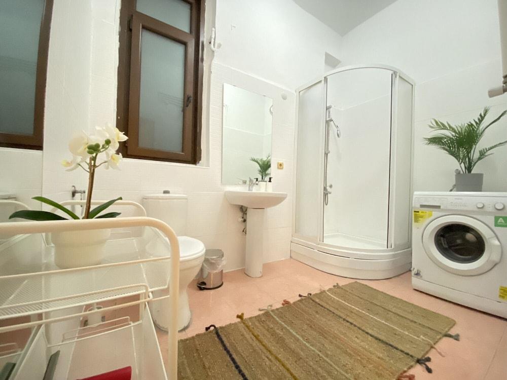 SLEEK FLAT WITH CENTRAL LOCATION IN BEYOGLU — ISTANBUL — fotografie hotel nr. 18