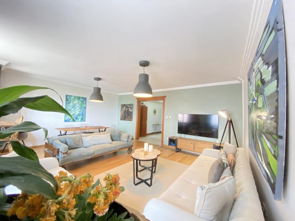 MISSAFIR FLAT WITH BOSPHORUS VIEW IN KUZGUNCUK — ISTANBUL — фотография отеля №7