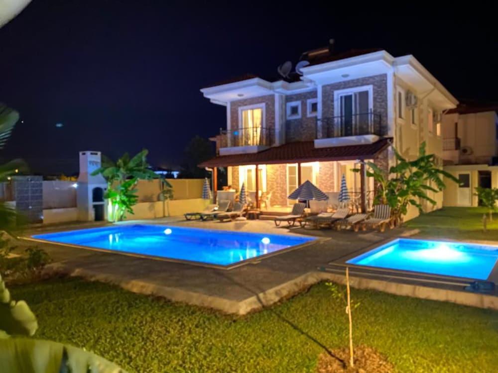 REMARKABLE 4-BED VILLA TASGIN 2 POOLS — DALYAN — fotografie hotel nr. 21