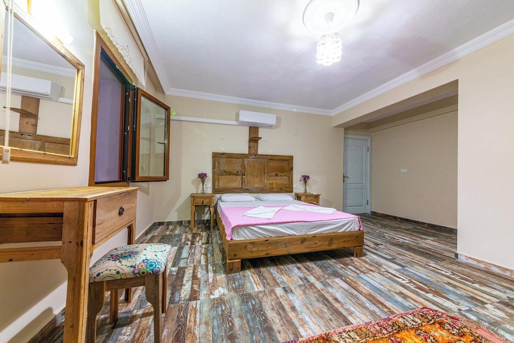 VILLA JASMIN SELIMIYE WITH POOL — MARMARIS
