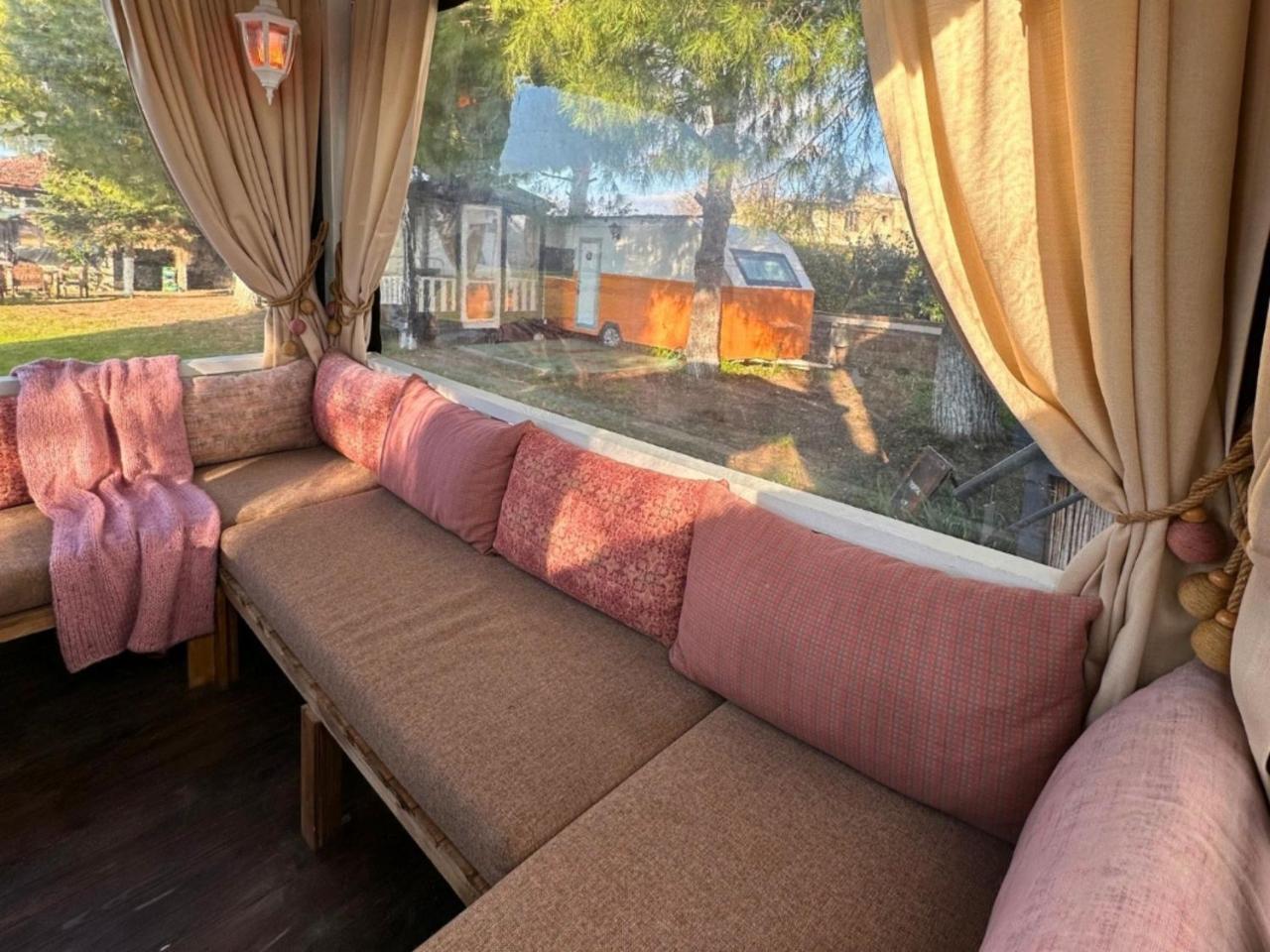 MONA GLAMPING CARAVAN SUITES — SEFERIHISAR — фотография отеля №27