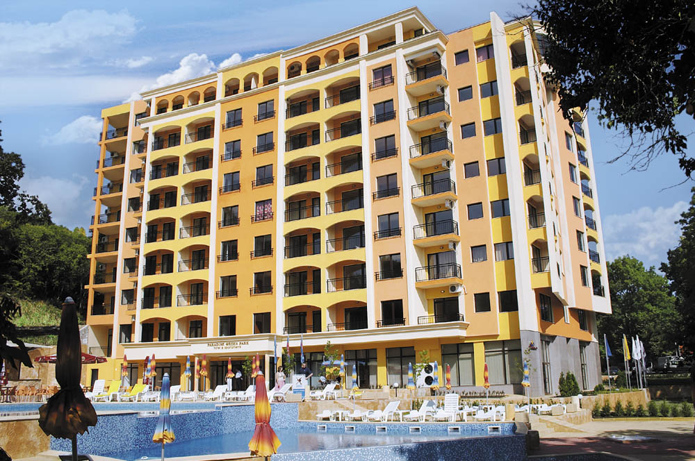 PARADISE GREEN PARK — GOLDEN SANDS