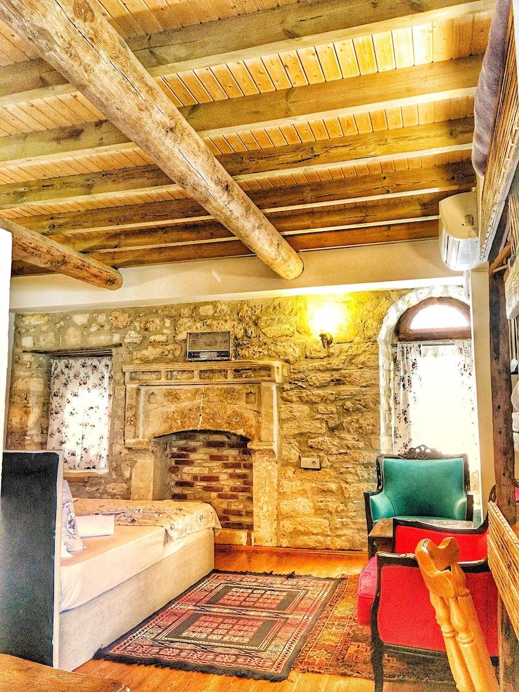PARMIS BOUTIQUE HOUSE — CESME — fotografie hotel nr. 19