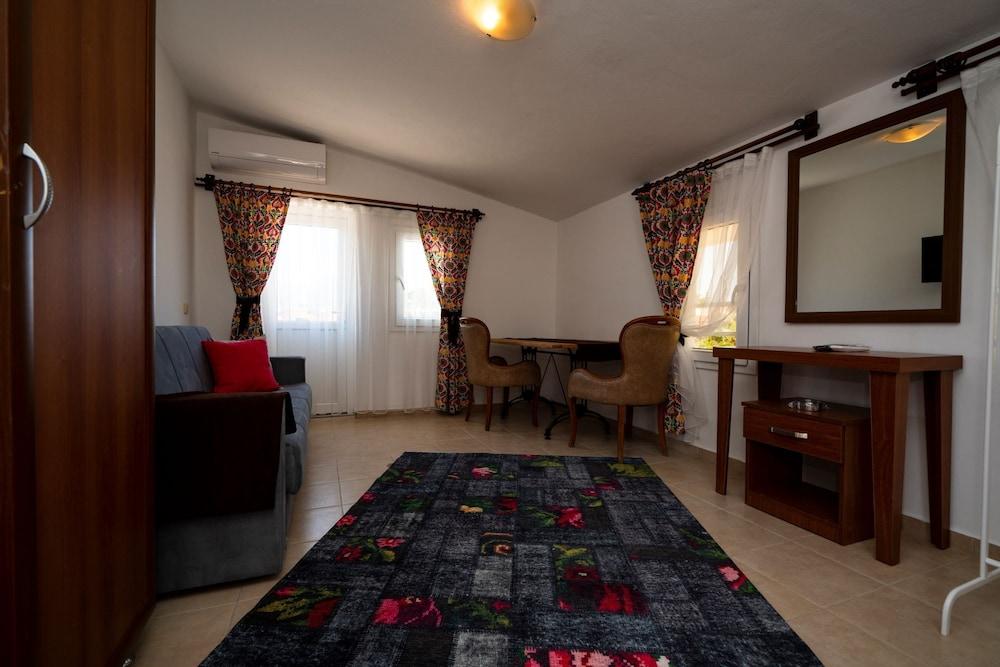 ESQUIRE HOTEL & LOUNGE — KEMER — фотография отеля №2