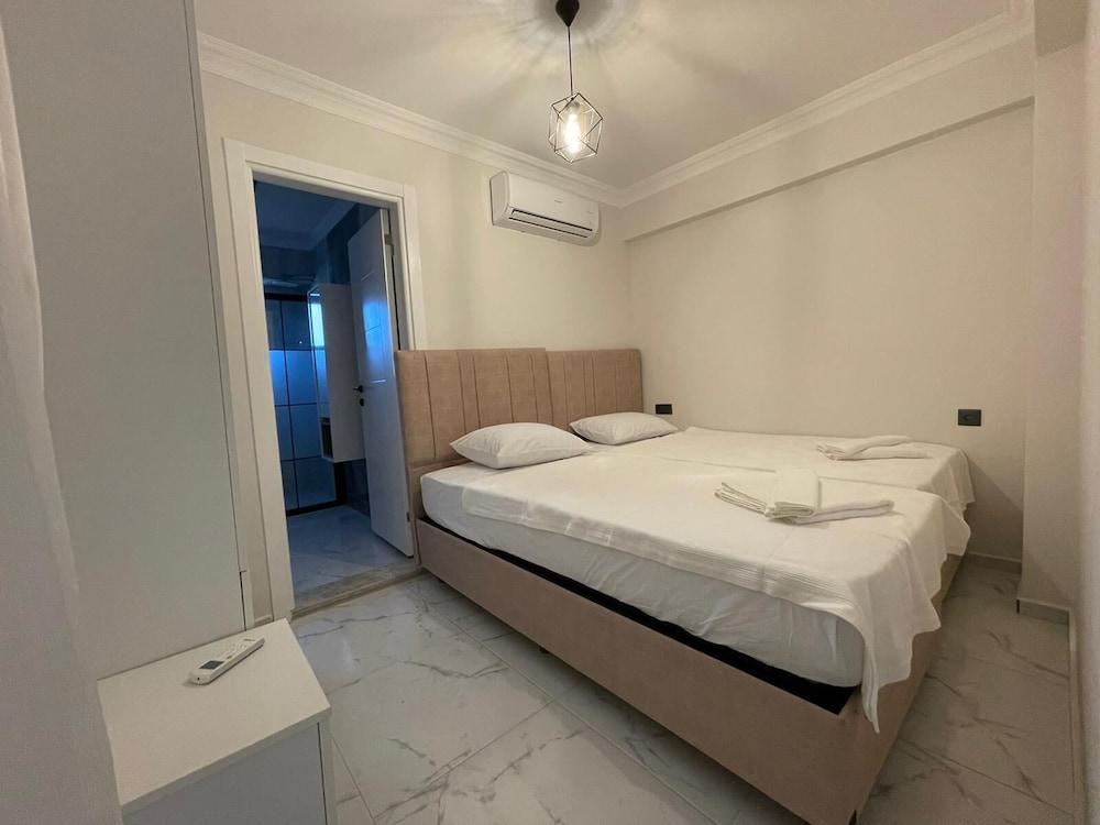 INVITING 4-BED VILLA LINA WITH LUX POOL — DALYAN — fotografie hotel nr. 3