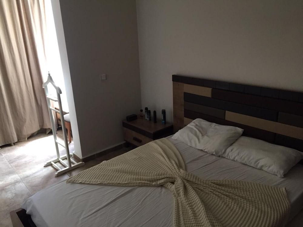 SAFARI SUIT HOTEL — SIDE — фотография отеля №4
