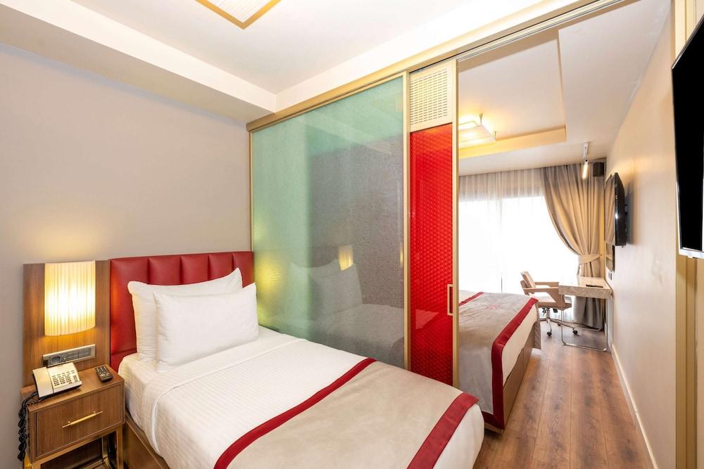 RAMADA BY WYNDHAM ISTANBUL PERA — ISTANBUL — fotografie hotel nr. 7