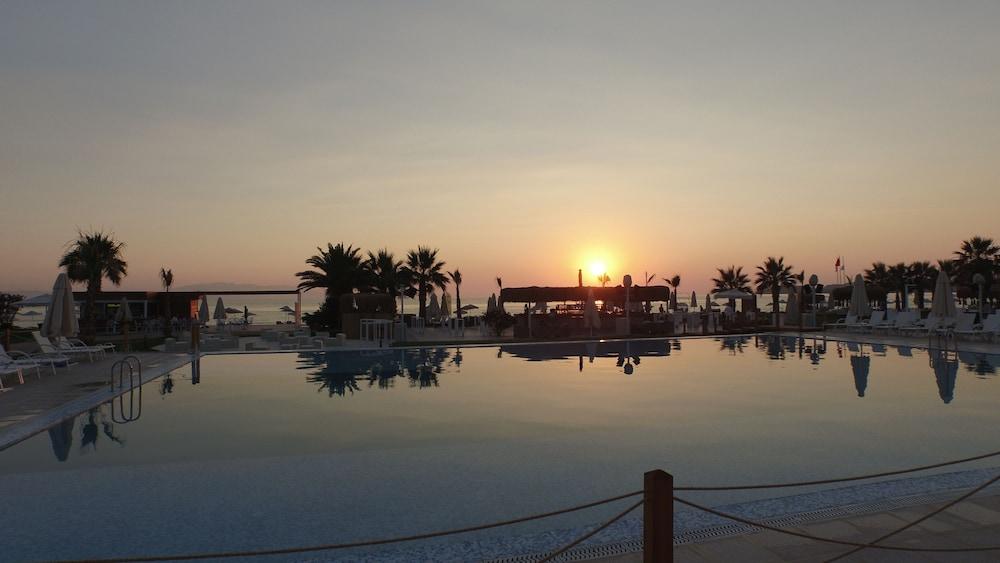 RISUS BEACH RESORT HOTEL — KUSADASI — фотография отеля №31
