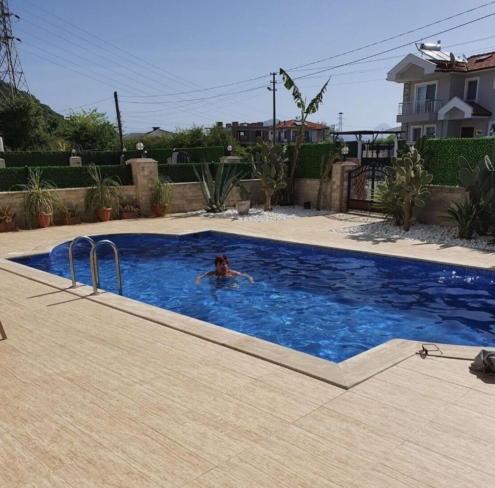 STYLISH GROUND FLOOR 3-BED APARTMENT IN DALYAN — DALYAN — fotografie hotel nr. 11