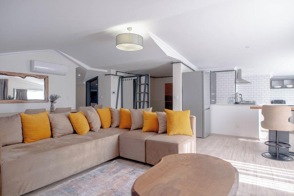 TAKSIM 11 SUITES — ISTANBUL