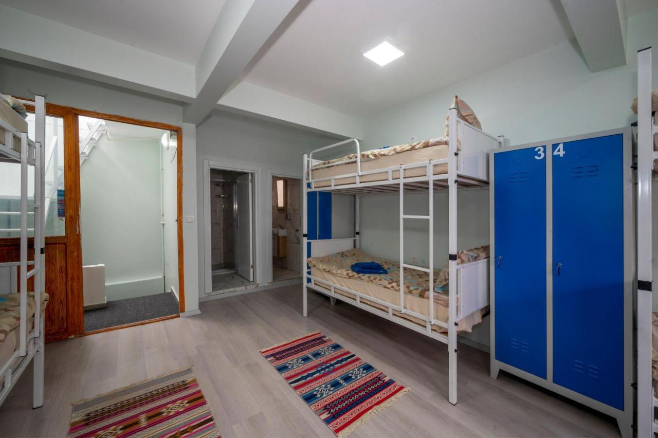 XALILA HOSTEL & CAFE LADIES ROOM (ADULTS ONLY) — ISTANBUL — фотография отеля №8
