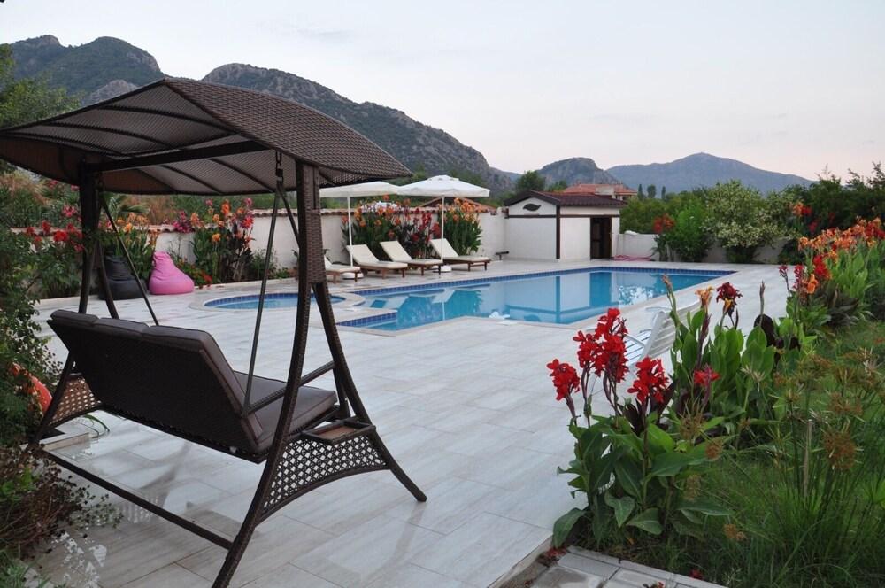 BEAUTIFUL 4-BED VILLA PRIVATE POOLS — DALYAN — fotografie hotel nr. 18
